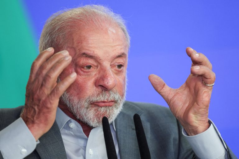 Imagem da notícia: Datafolha aponta empate técnico na avaliação do governo Lula