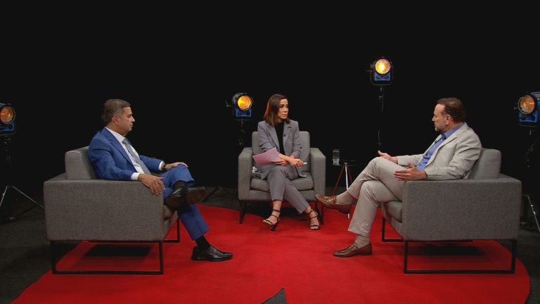 Imagem da notícia: Lula e Flávio Bolsonaro debatem estratégias na reta final da eleição