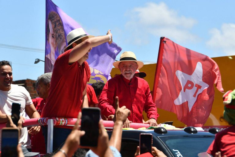 Imagem da notícia: Ato com caminhoneiros deve projetar força de Lula em São Paulo