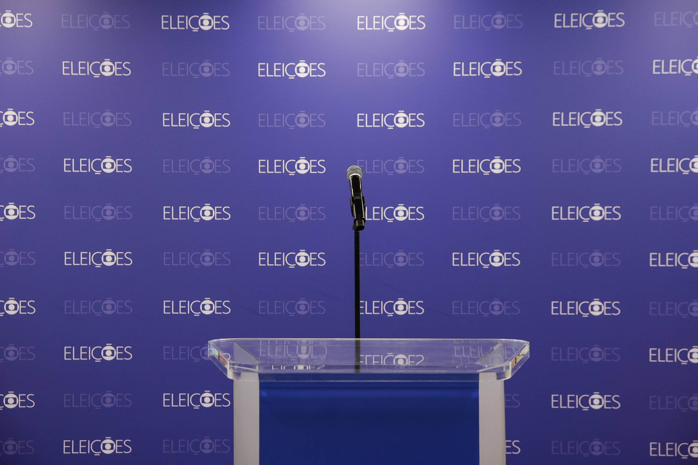 Imagem da notícia: Lula e Flávio Bolsonaro se enfrentam em debate decisivo na Globo