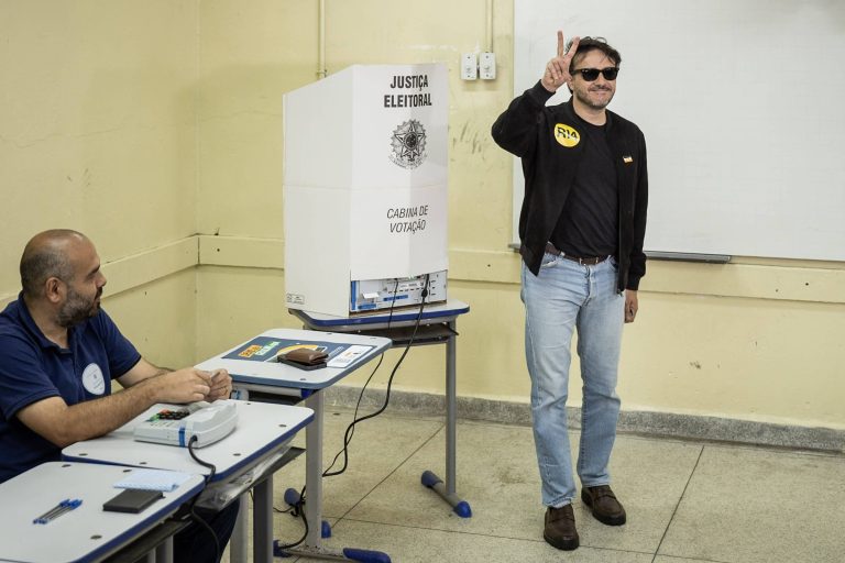 Imagem da notícia: Crítica de Renan Santos expõe ausência de agenda econômica nas eleições