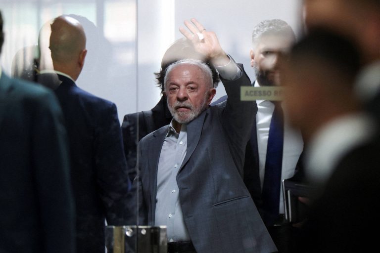 Imagem da notícia: Datafolha aponta empate técnico na avaliação do governo Lula
