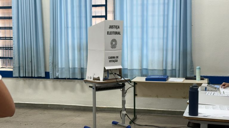 Imagem da notícia: Eleições 2026: 21 estados já têm governador eleito no primeiro turno