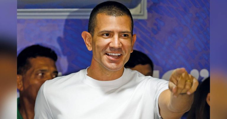 Imagem da notícia: Douglas Ruas confirma quatro mulheres no secretariado a partir de terça