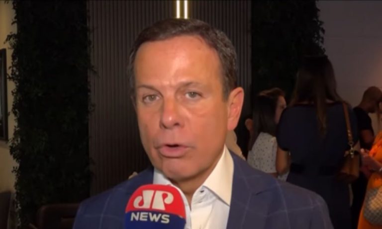 Imagem da notícia: Doria anuncia nesta sexta apoio à candidatura de Flávio Bolsonaro