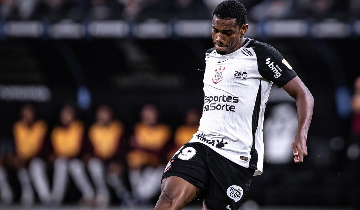 Imagem da notícia: Corinthians tem 15 dias para regularizar RCE e evitar bloqueio de contas