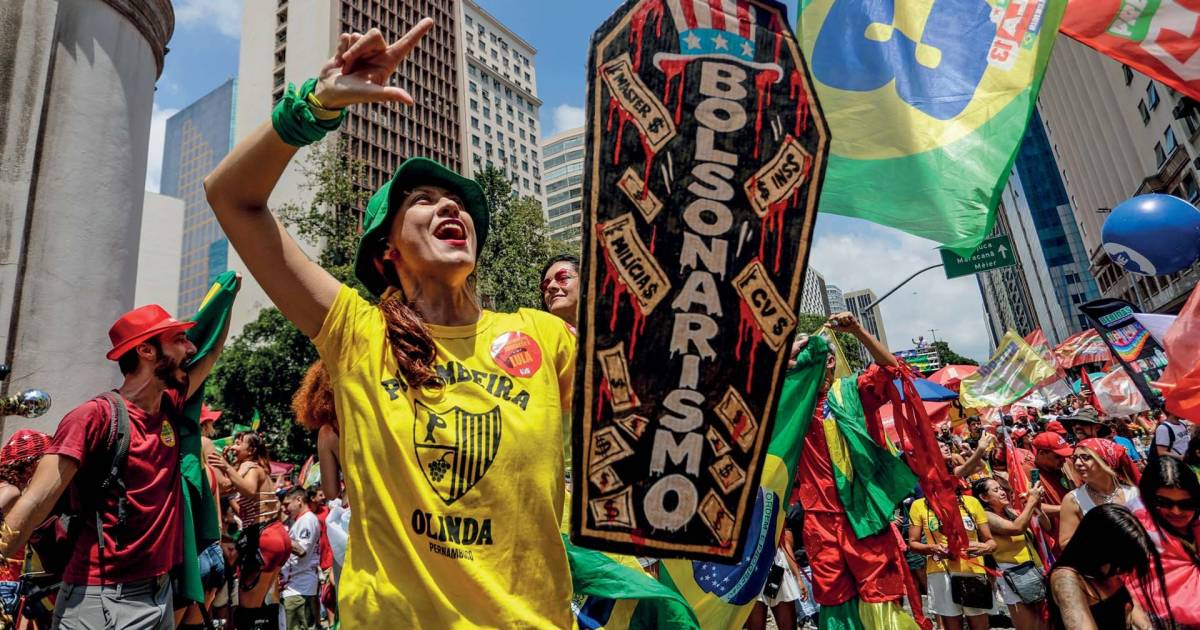 Imagem da notícia: Polarização domina reta final entre Lula e Flávio Bolsonaro