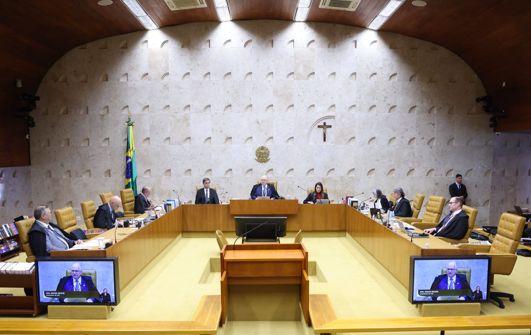 Imagem da notícia: STF mantém prazo de 10 anos para devolução na conta de luz