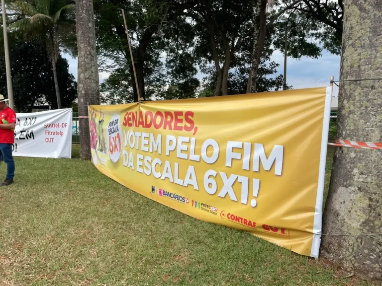 Imagem da notícia: Senado aprova votação acelerada da PEC do fim da escala 6×1