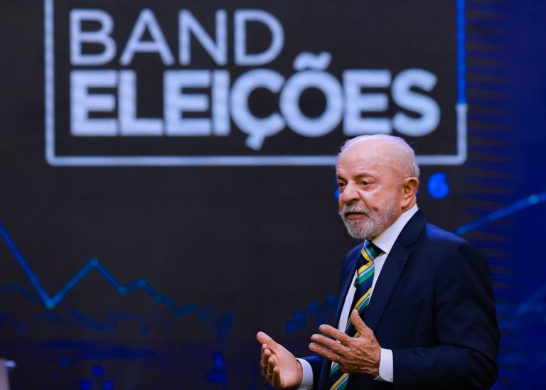 Imagem da notícia: Campanha de Lula quer evitar provocações de Flávio no debate da Globo