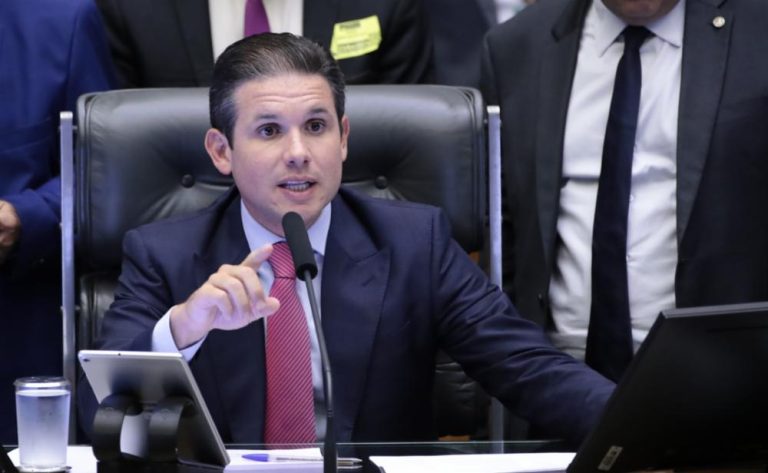 Imagem da notícia: Câmara vota nesta quarta novo teto do MEI e perdão de dívidas