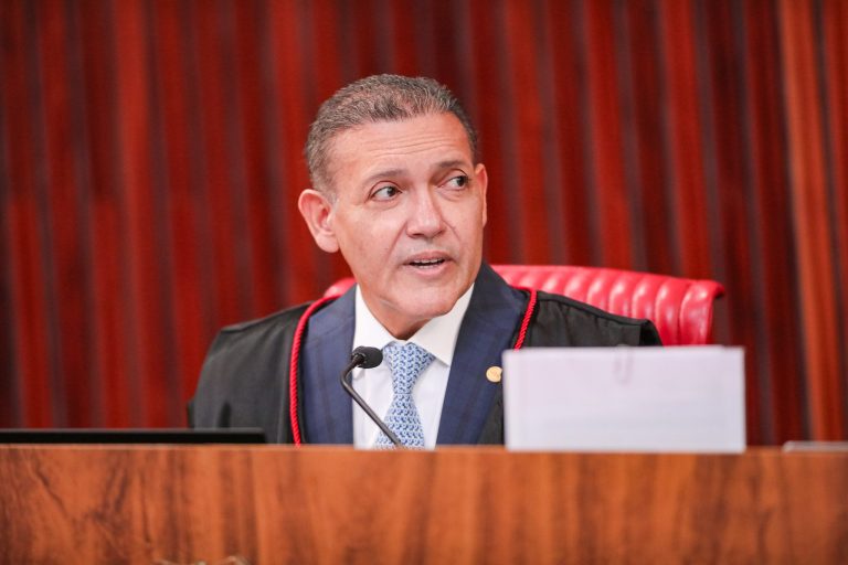 Imagem da notícia: Nunes Marques mantém monetização e nega ação articulada de collabs