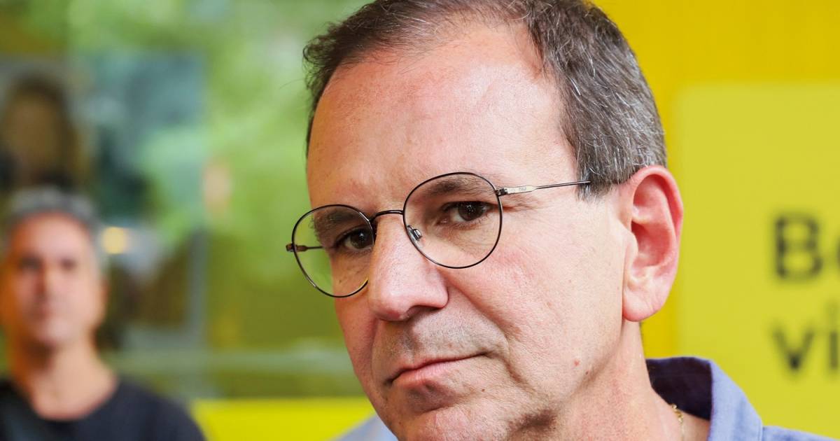 Imagem da notícia: Sem cargo após derrota, Paes define condição para novo trabalho
