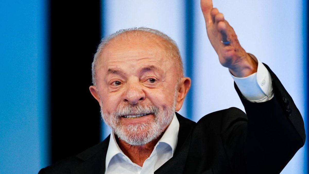 Imagem da notícia: Acidente em metalúrgica em 1964 fez Lula perder o dedo mínimo