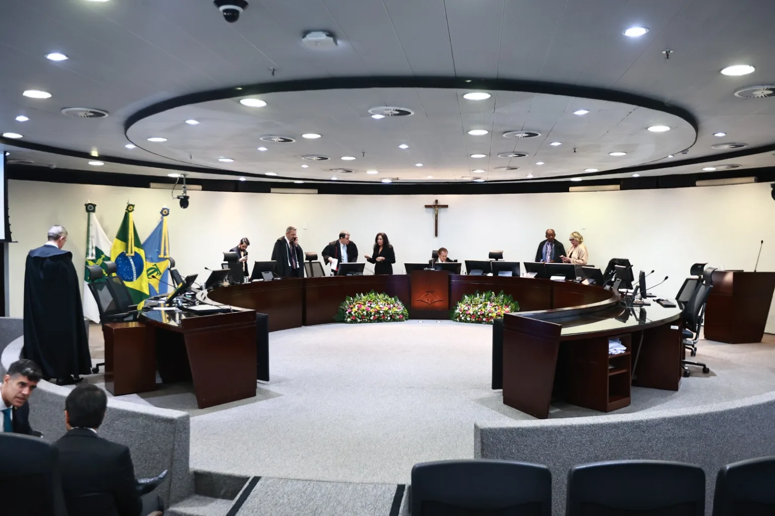 Imagem da notícia: TCDF cobra explicações do GDF por R$ 120 milhões da Saúde no BRB