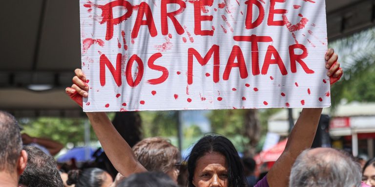 Imagem da notícia: Vote Segura publica guia com recomendações de segurança para candidatas eleitas