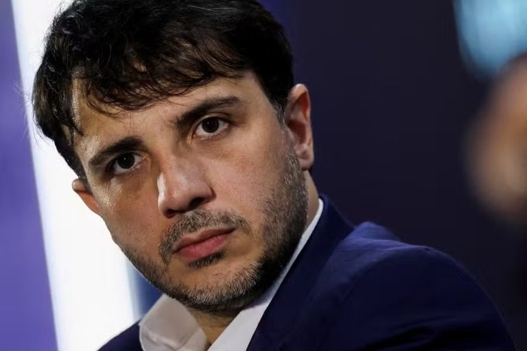 Imagem da notícia: 61 candidatos em SP registraram redes sociais de forma irregular na Justiça Eleitoral