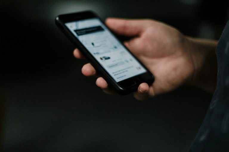Imagem da notícia: STJ suspende julgamento sobre dados de usuários do Uber